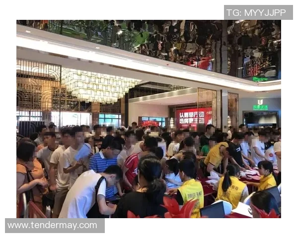 柳州足球联赛盛况空前球迷热情高涨助力本地球队崛起